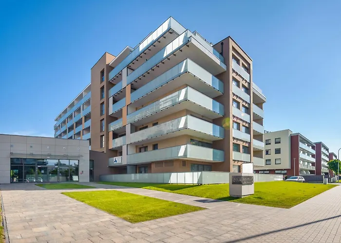 Apartamenty Kasprowicza -Basen, Parking, Bawialnia, Siłownia w CENIE -Holiday City